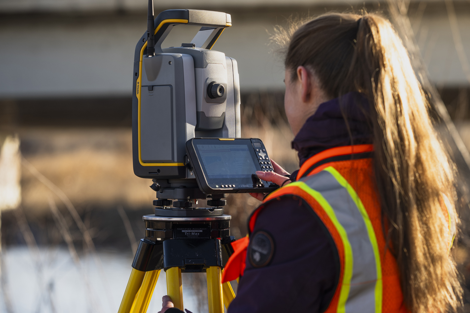 Trimble T70
